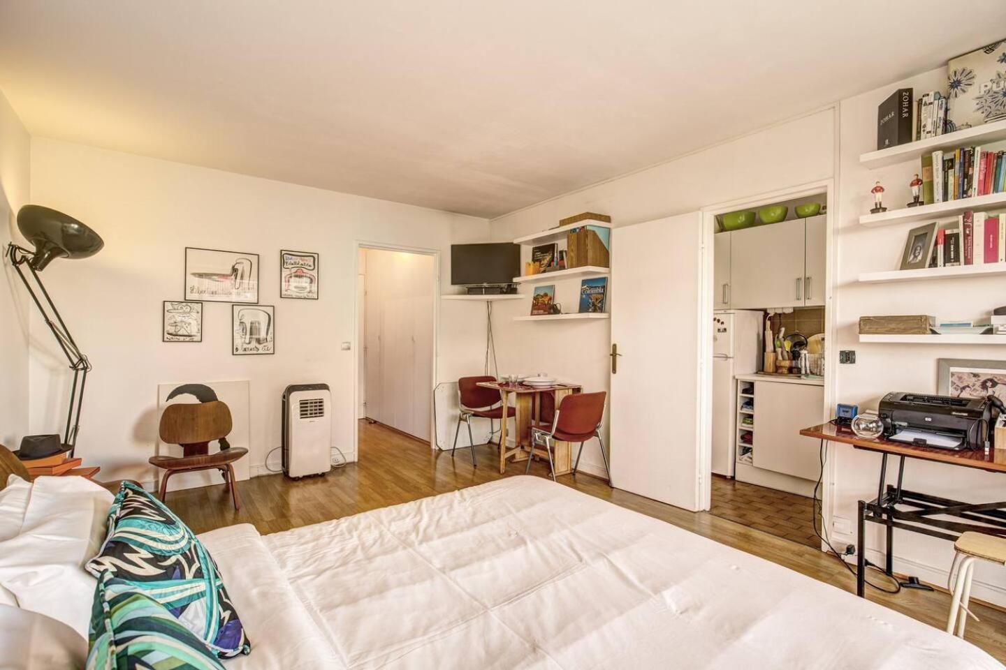 Beautiful Big In Rue Saint Appartamento Parigi