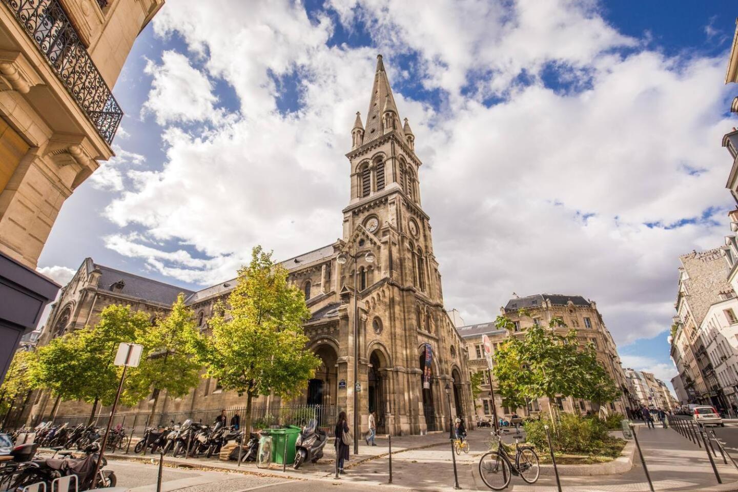 Beautiful Big In Rue Saint