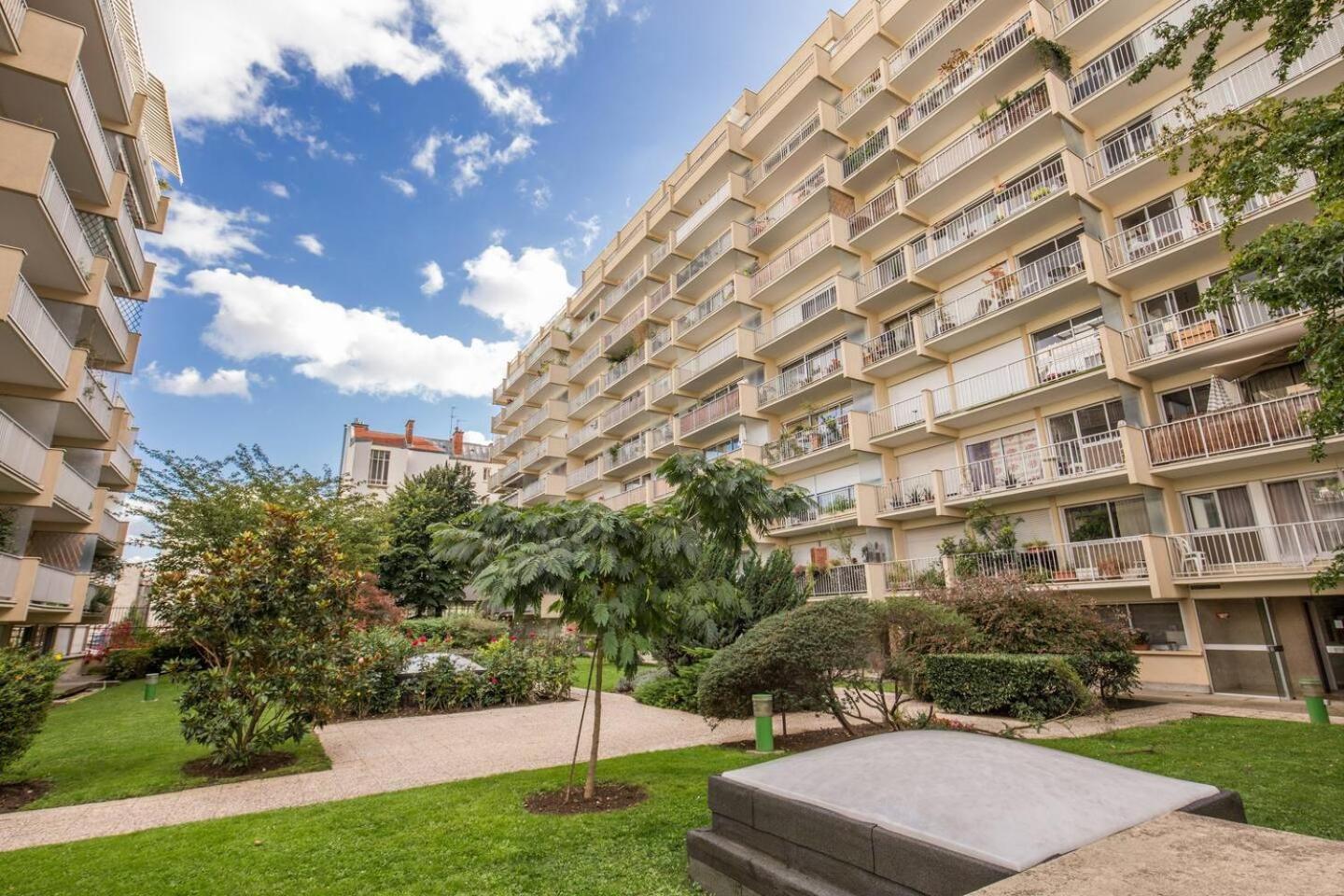 Beautiful Big In Rue Saint Appartamento Parigi