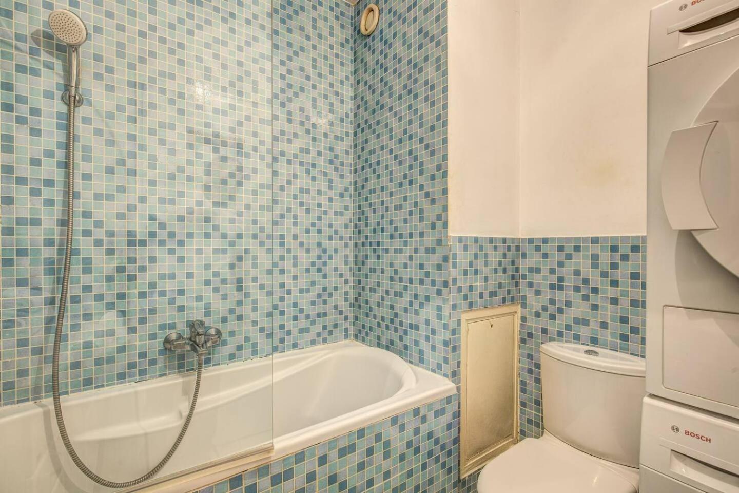 Appartamento Beautiful Big In Rue Saint Parigi