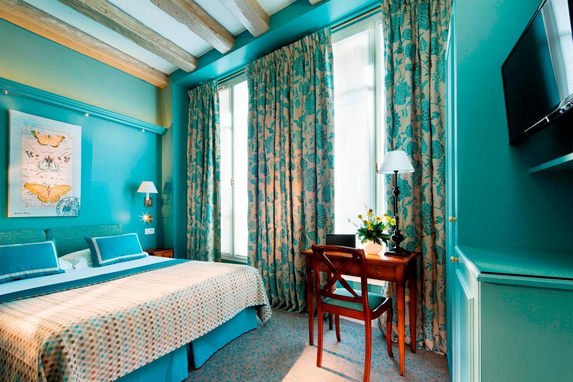 Le Relais Saint Honore Hotel