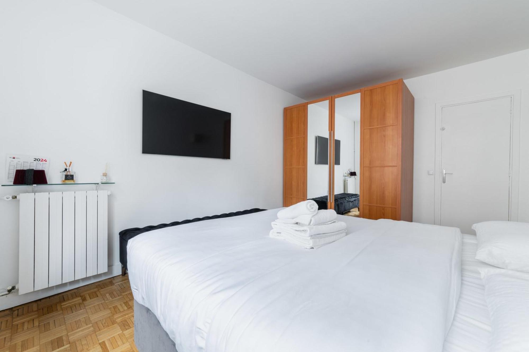 3 Pieces Porte Maillot - 16 - 4p - Flat-guest Appartamento *