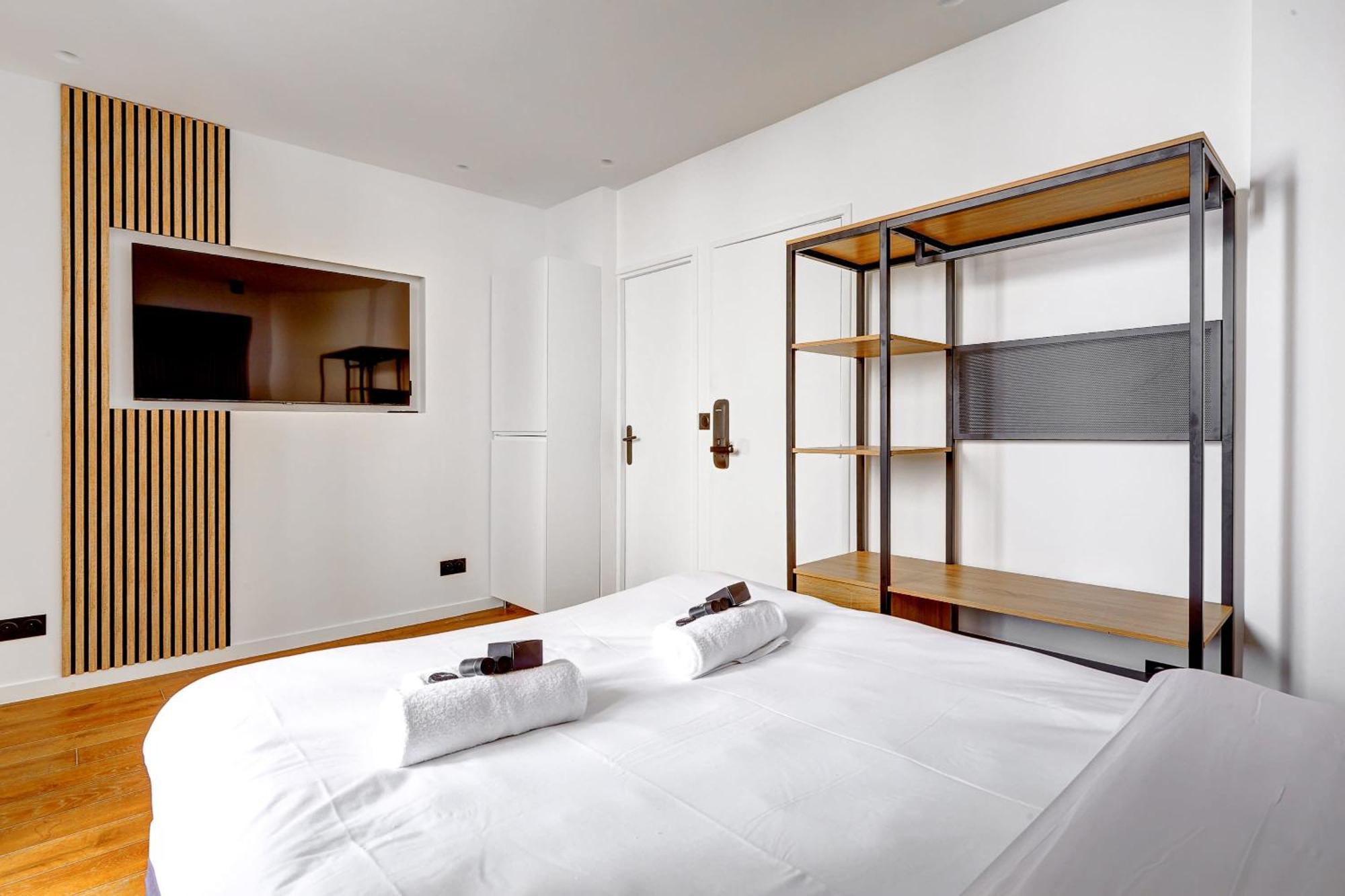 Appartamento Sur Les Champs Elysees