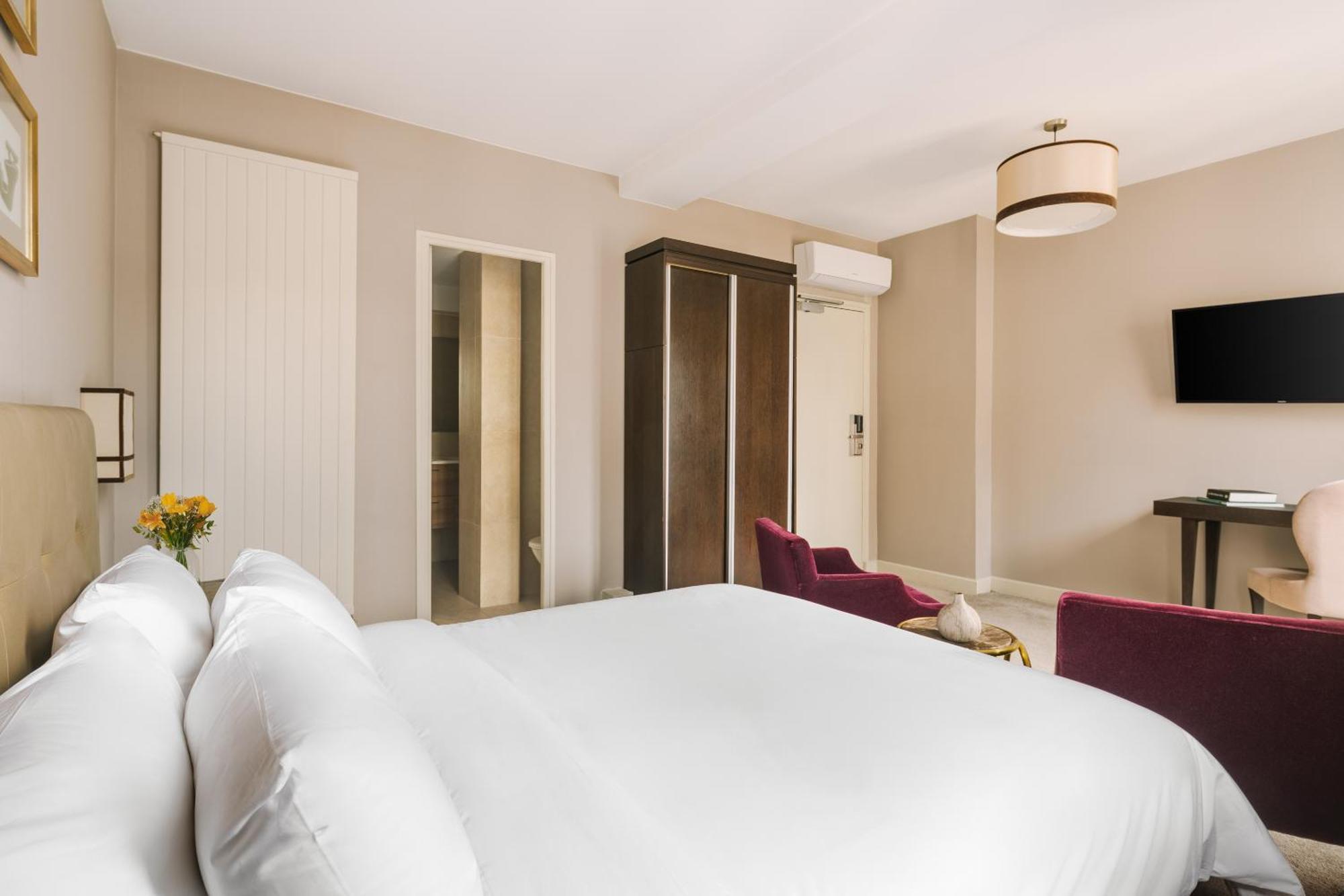 Sonder Le Frochot Hotel