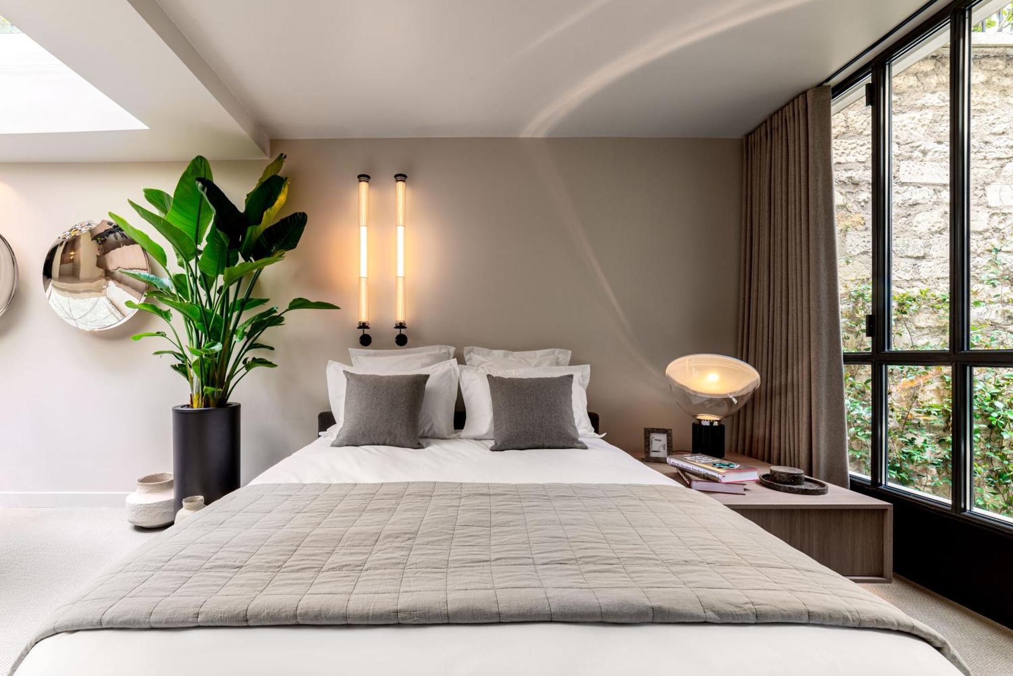 Luxury In Old Marais, 3 Bedroom Patio, Sauna, Fitness Room, Ac Appartamento