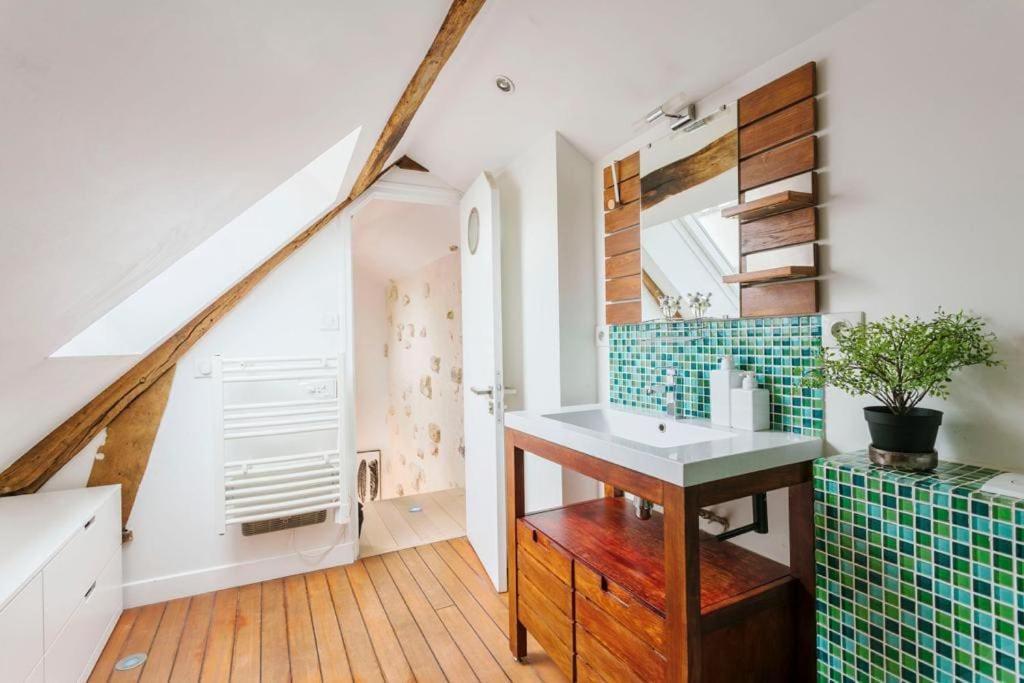 - Sentier Apartment