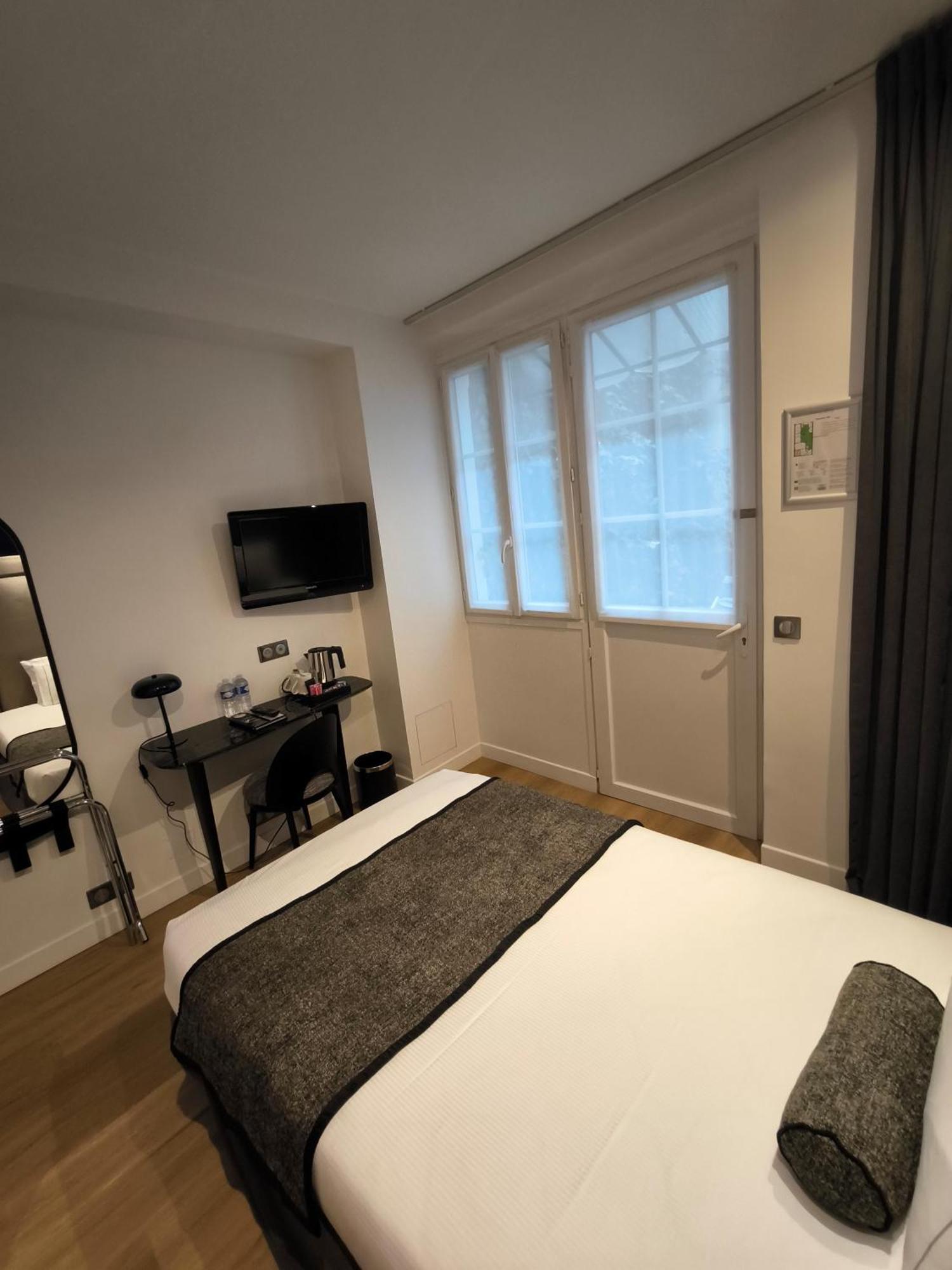 Hotel Acacias Etoile 3*