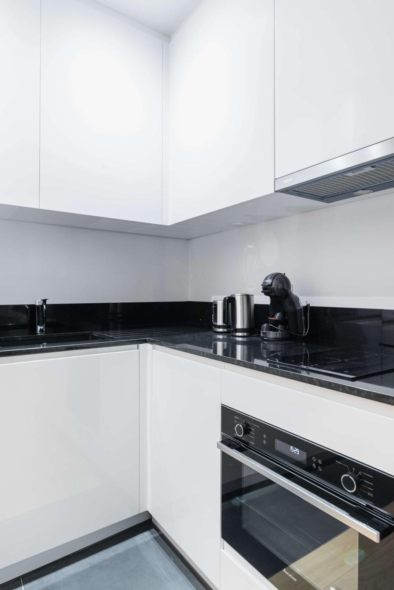 Refait A Neuf Montmartre - 18 - 2p - Flat-guest * Parigi
