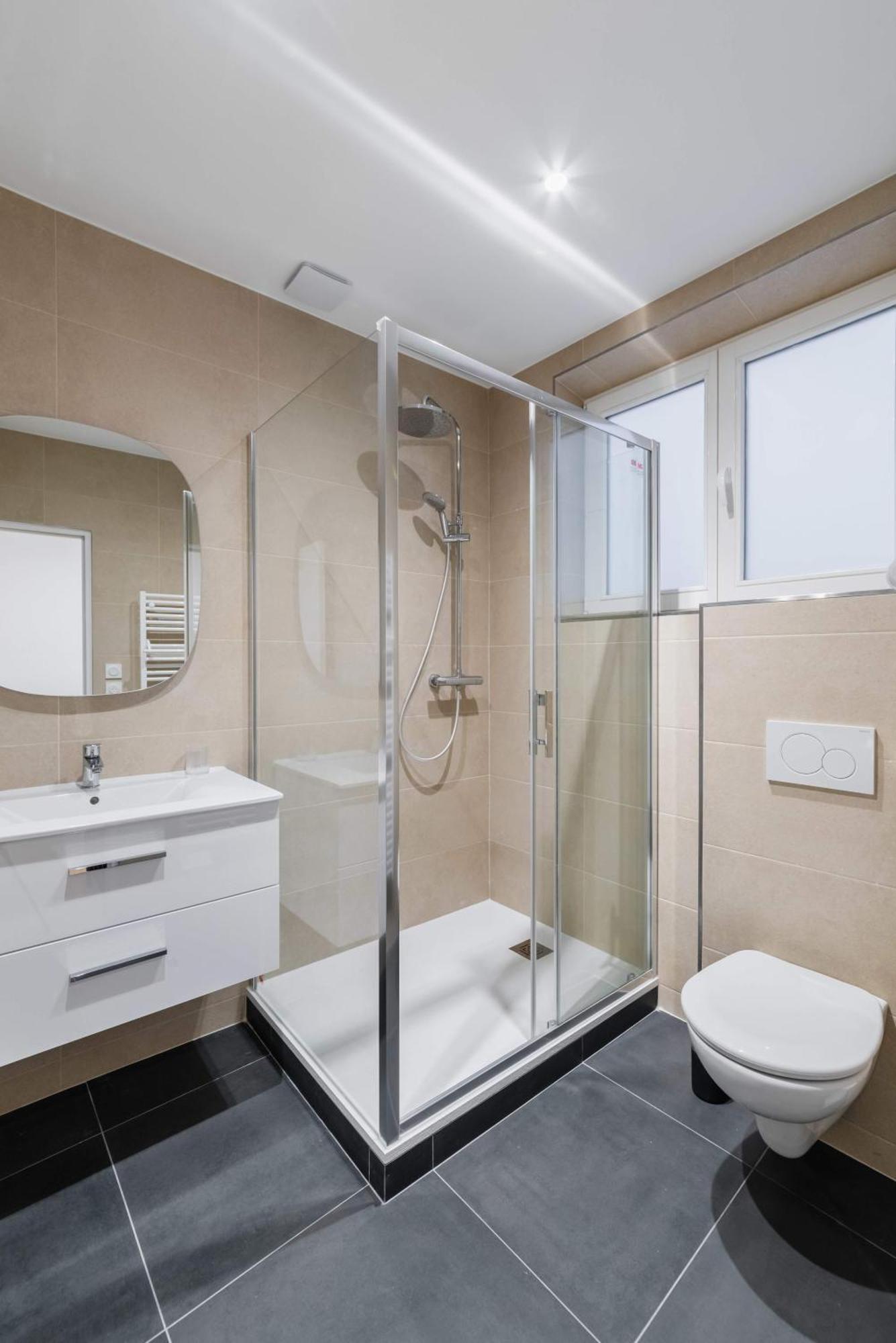 Refait A Neuf Montmartre - 18 - 2p - Flat-guest Appartamento *
