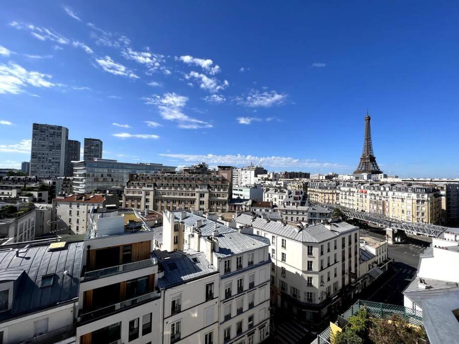 Tour Eiffel - Vue Imprenable Au-dessus Des Toits, Balcon Parigi