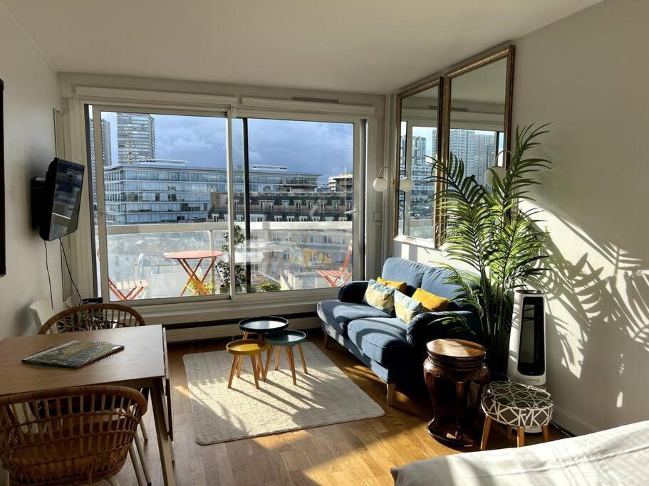 Appartamento Tour Eiffel - Vue Imprenable Au-dessus Des Toits, Balcon