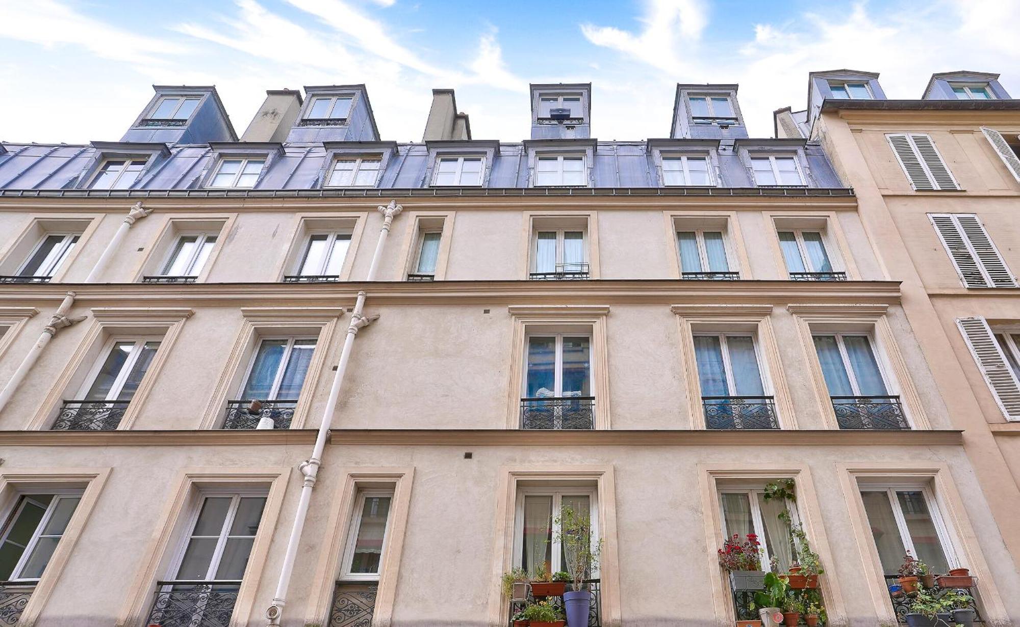 A Montmartre-sacre Coeur Apartment Paris