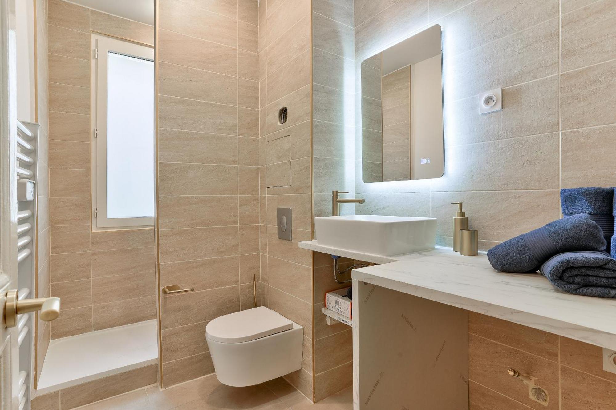 A Montmartre-sacre Coeur Apartment Paris