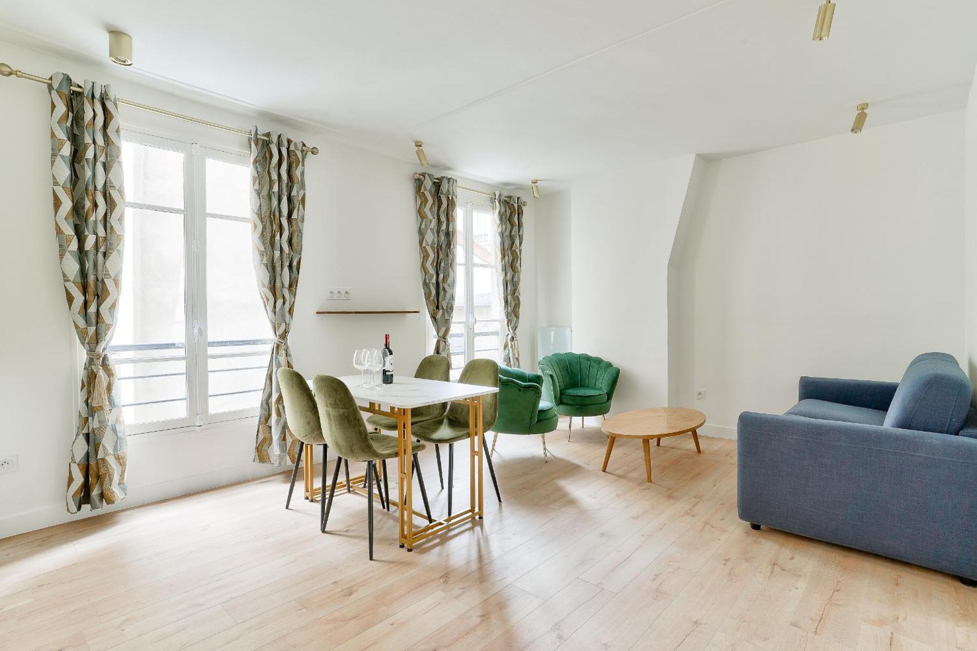 A Montmartre-sacre Coeur Apartment Paris