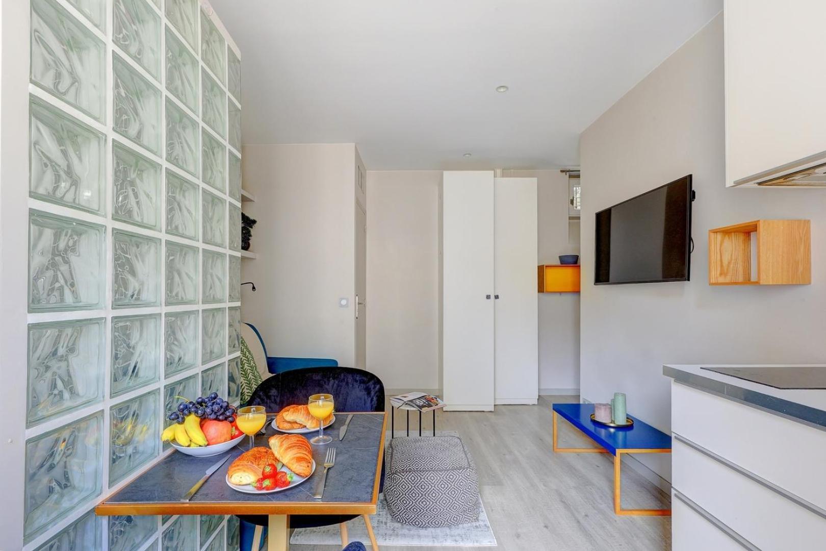 Bnbnook - - Eiffel Tower & Les Invalides Apartment Paris