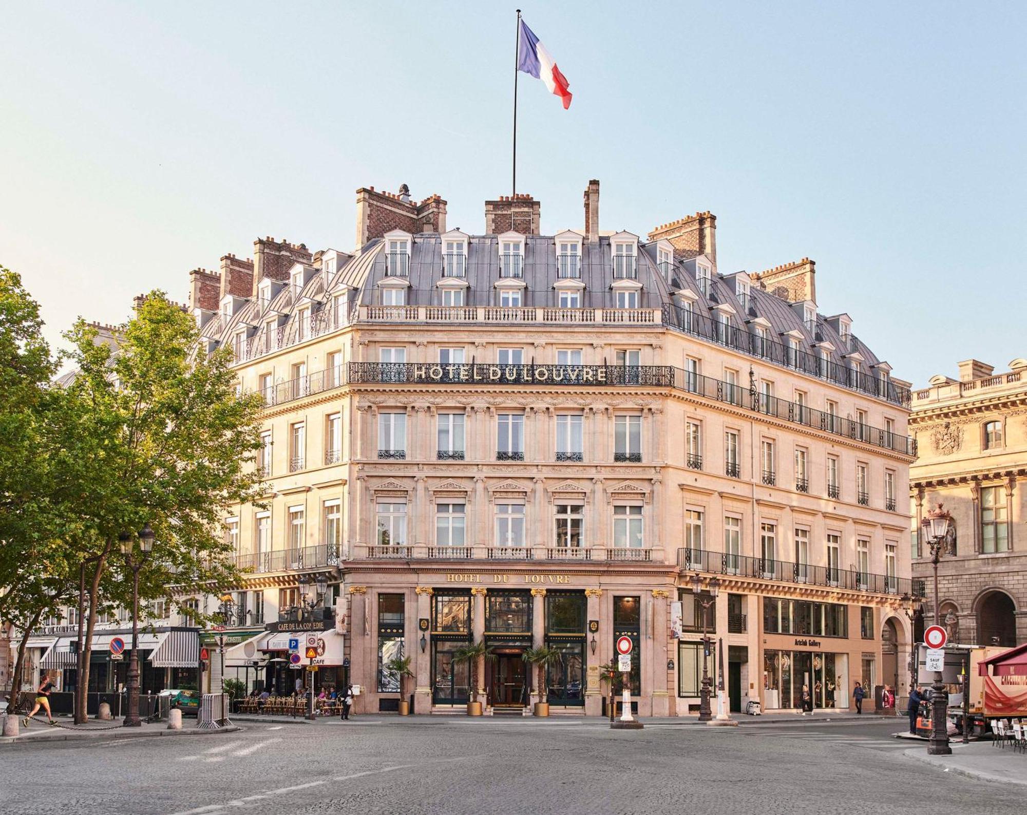Du Louvre, In The Unbound Collection By Hyatt