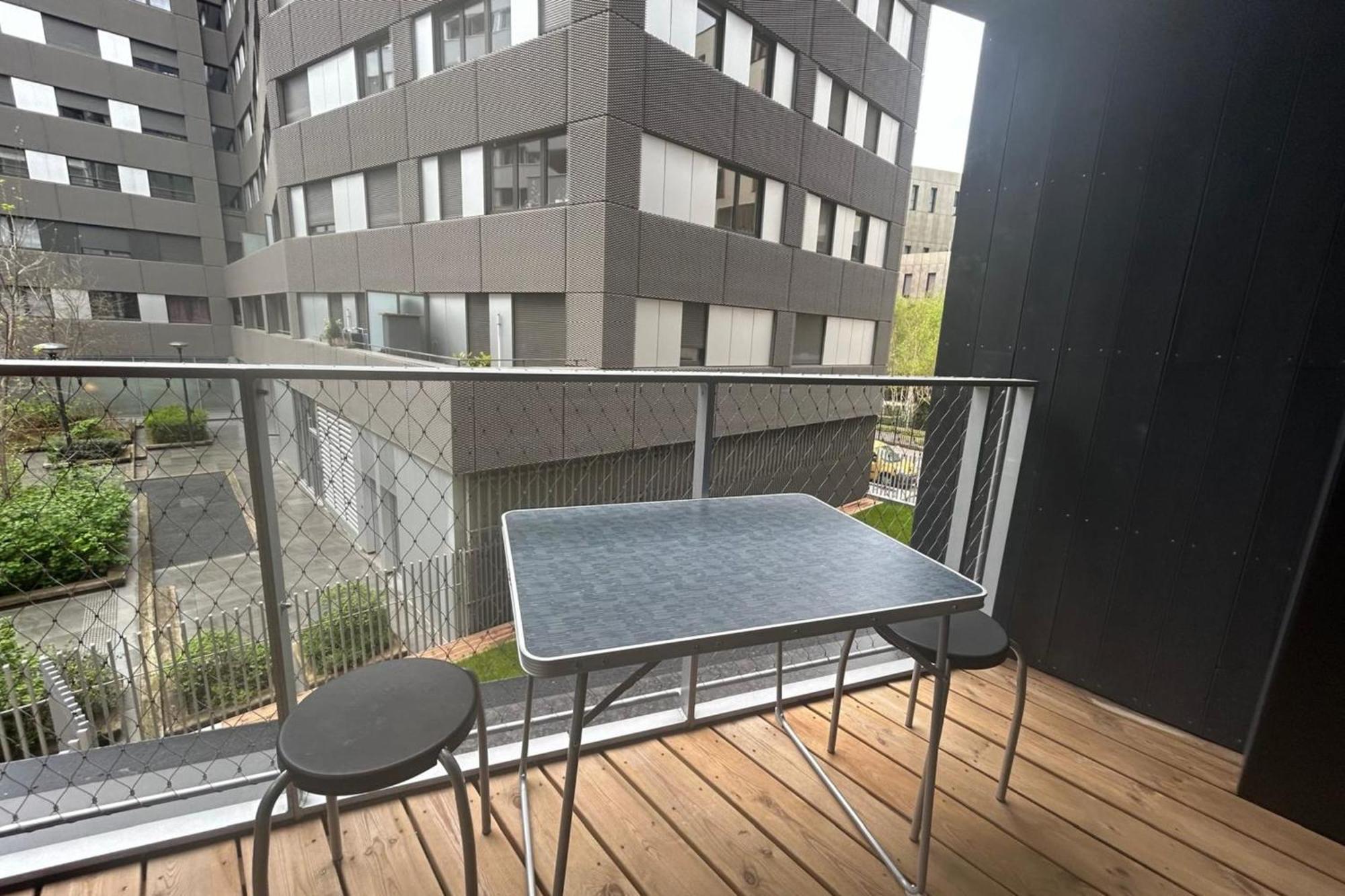Appartamento Spacious Appt With Balcony In The 13th