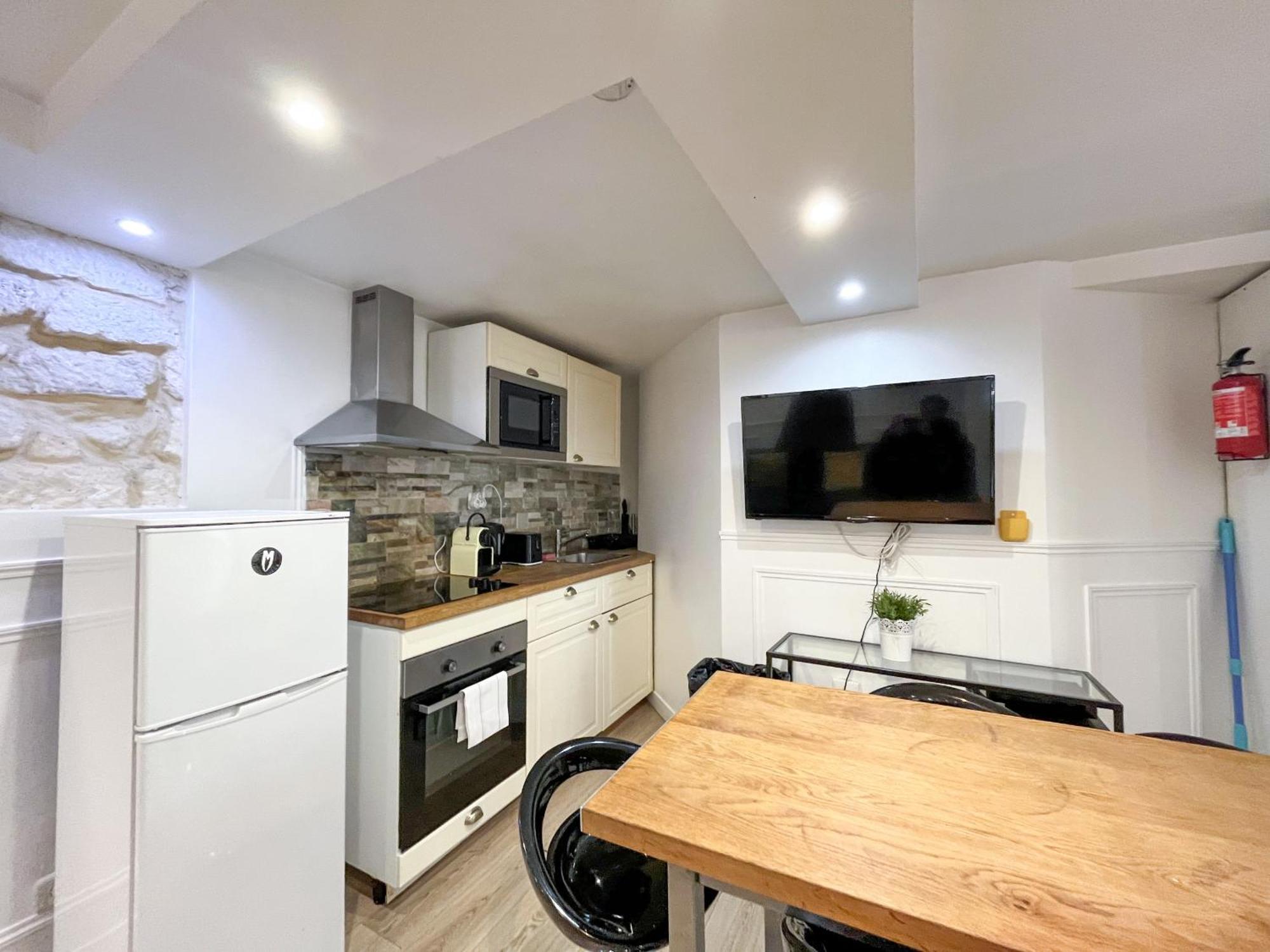 42-luxury Flat *