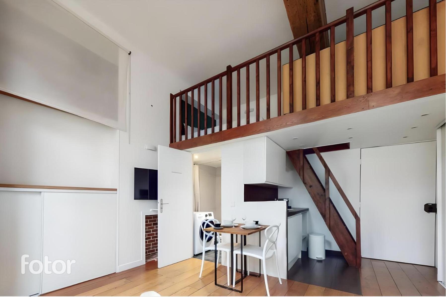 Appartamento Chez Gustave: Clim Calm,saint Paul Marais, 2guests *