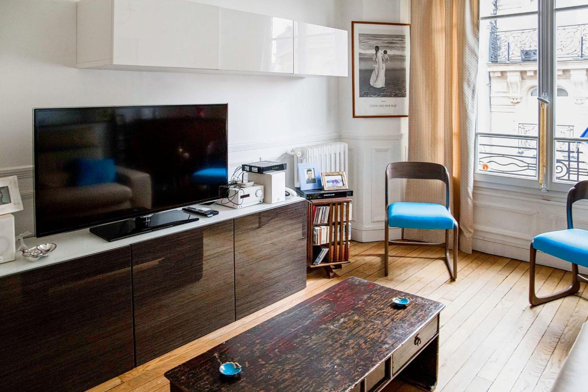 Charming And Bright Near Montmartre *