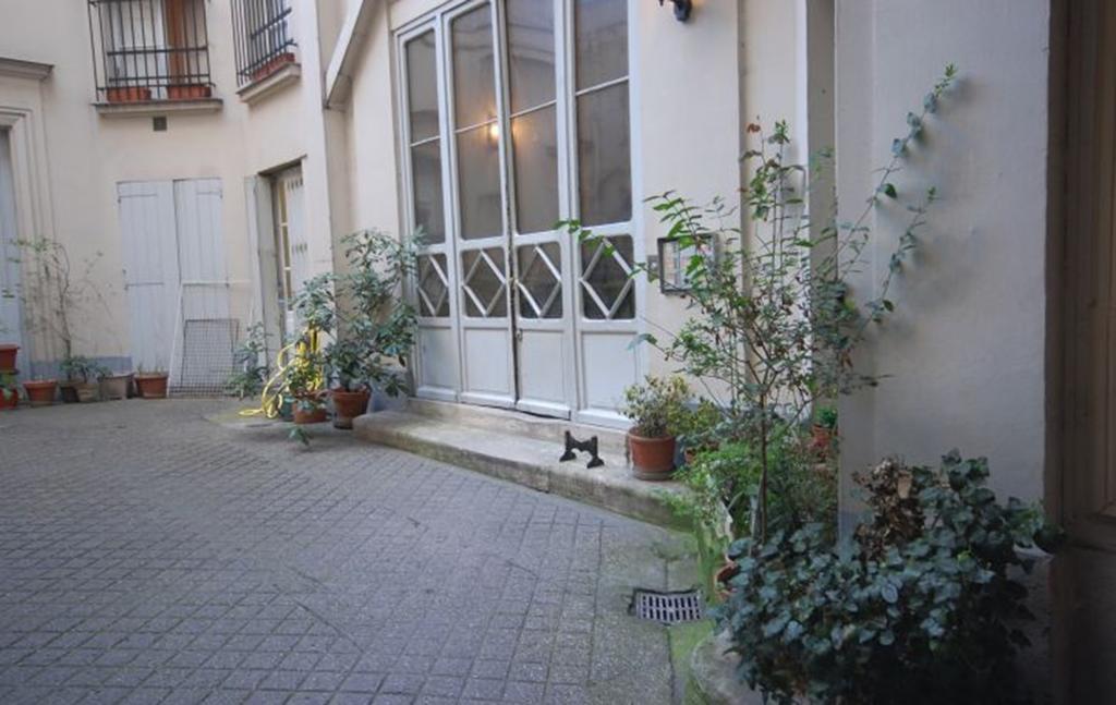2 Bedroom Apartment-luxembourg Garden Parigi