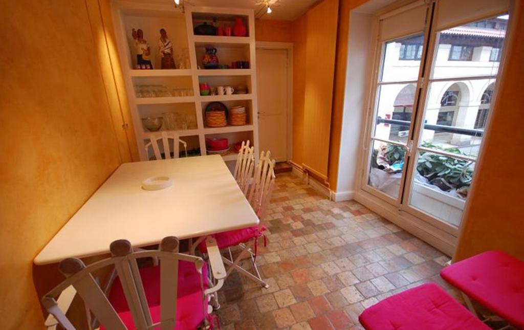 2 Bedroom Apartment-luxembourg Garden Parigi
