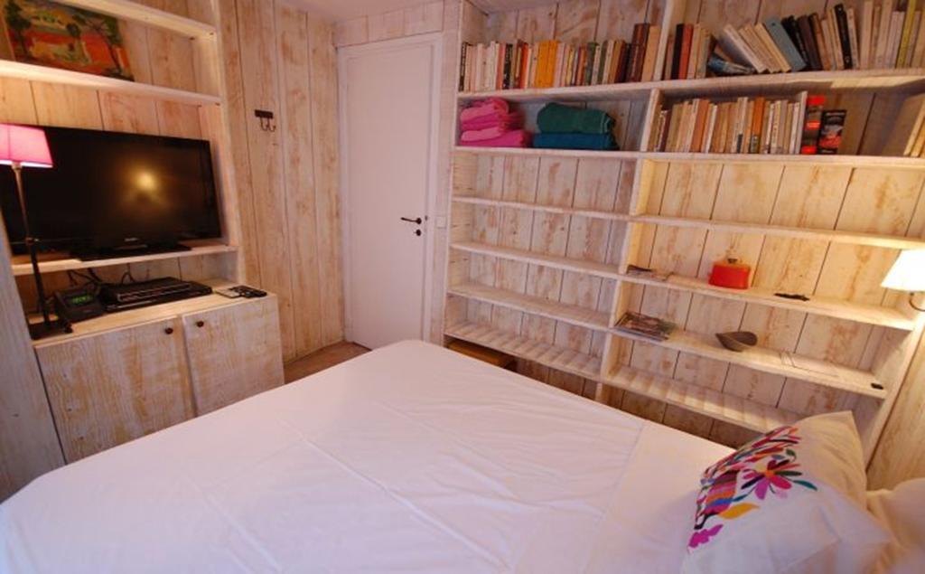 2 Bedroom Apartment-luxembourg Garden Appartamento