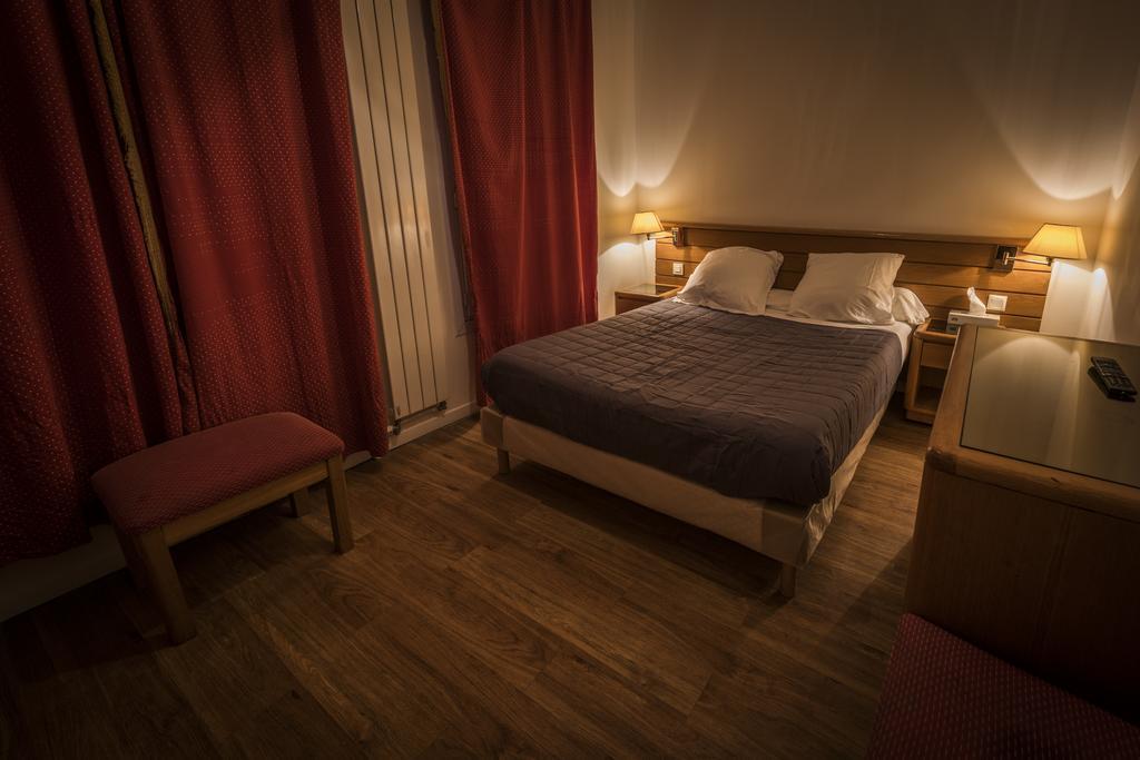 Central Hotel 3*