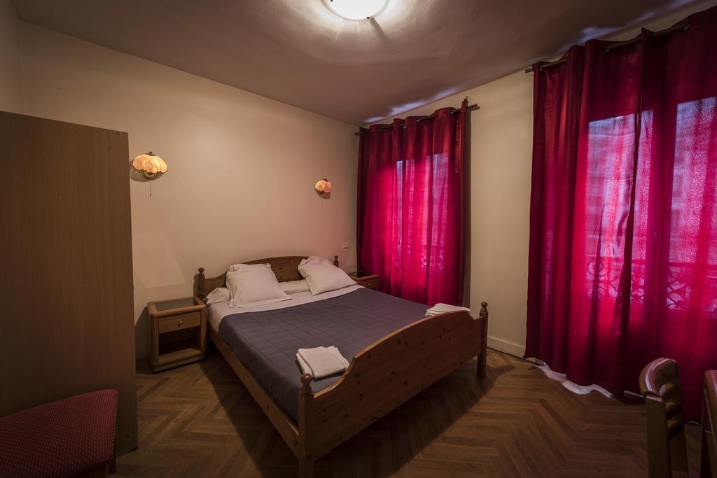 Central Hotel