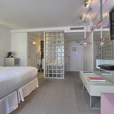 Kube 4* Parigi