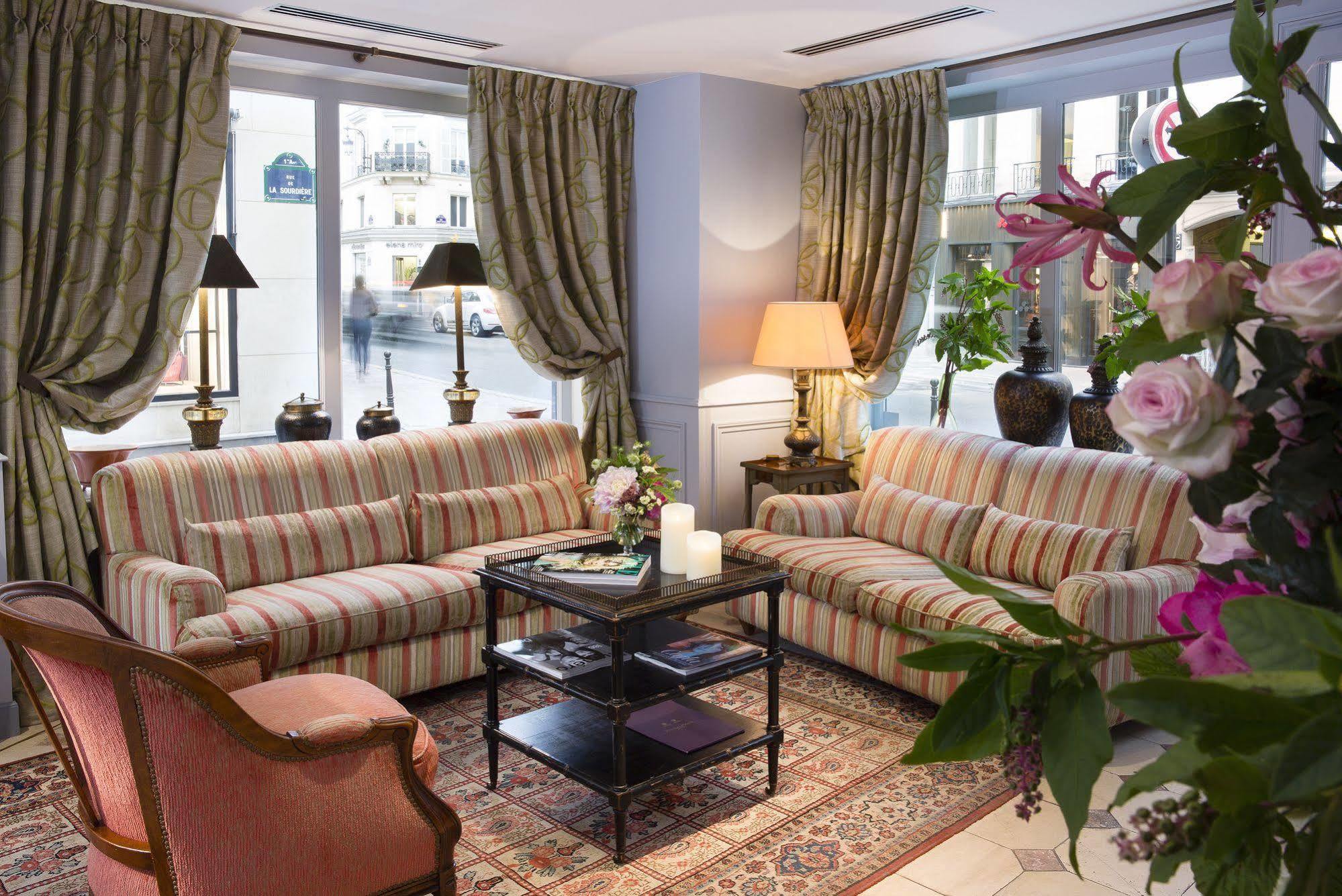 Le Relais Saint Honore 4*