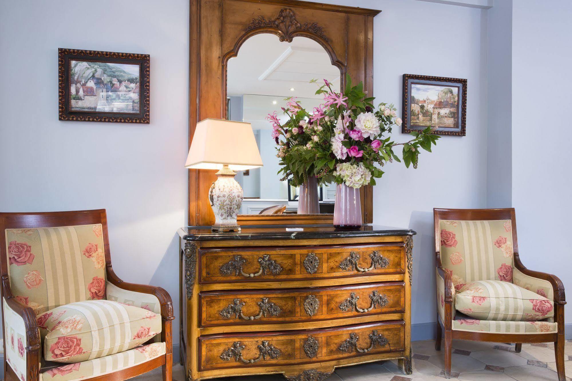 Hotel Le Relais Saint Honore