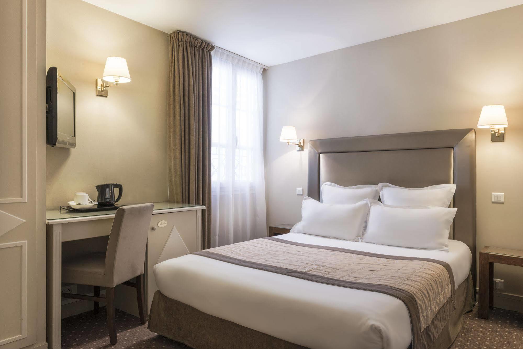 Acacias Etoile Hotel