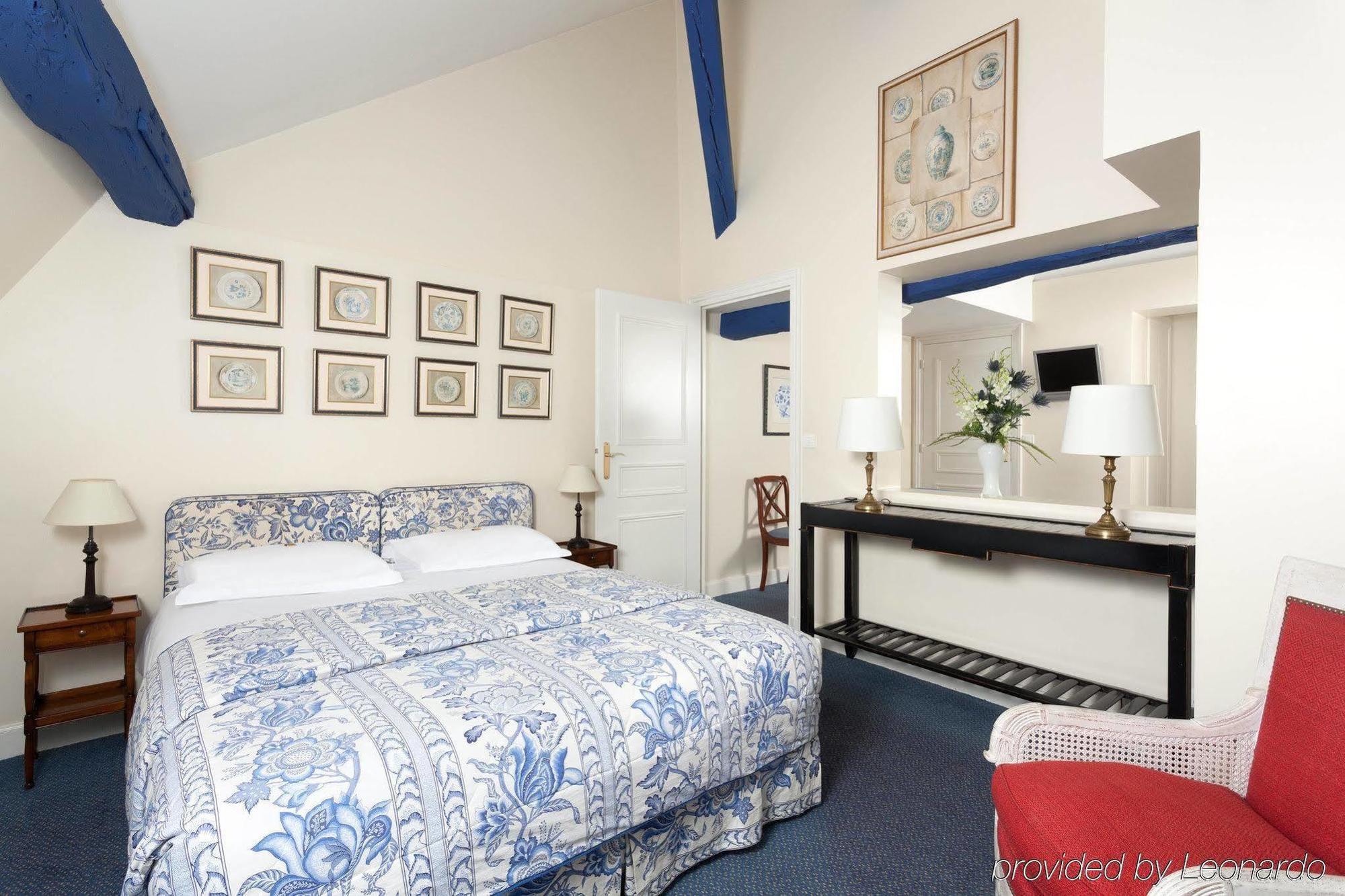 Le Relais Saint Honore Hotel