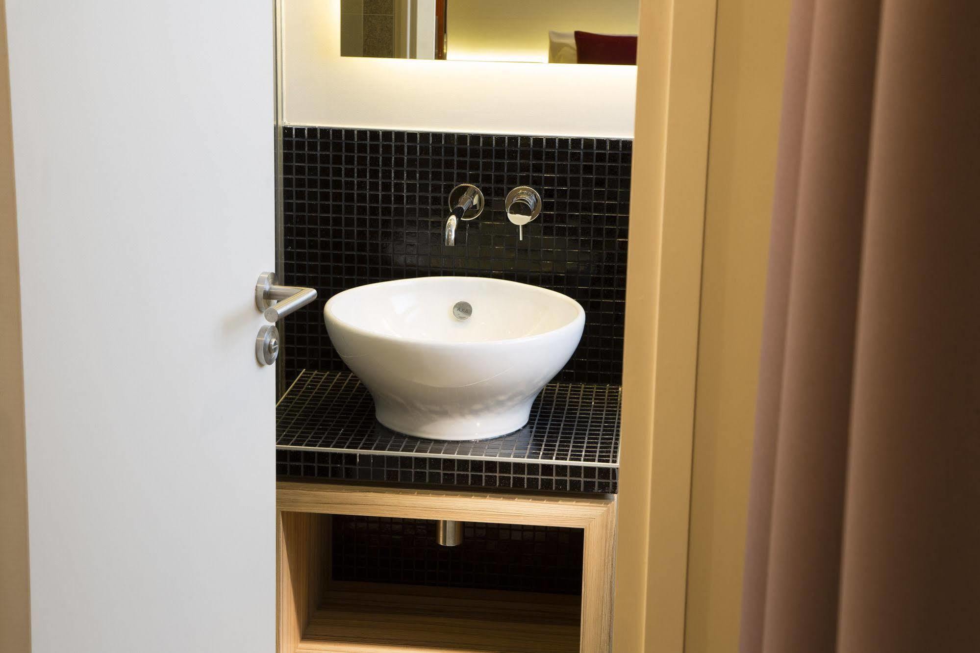 Auguste 3* Parigi