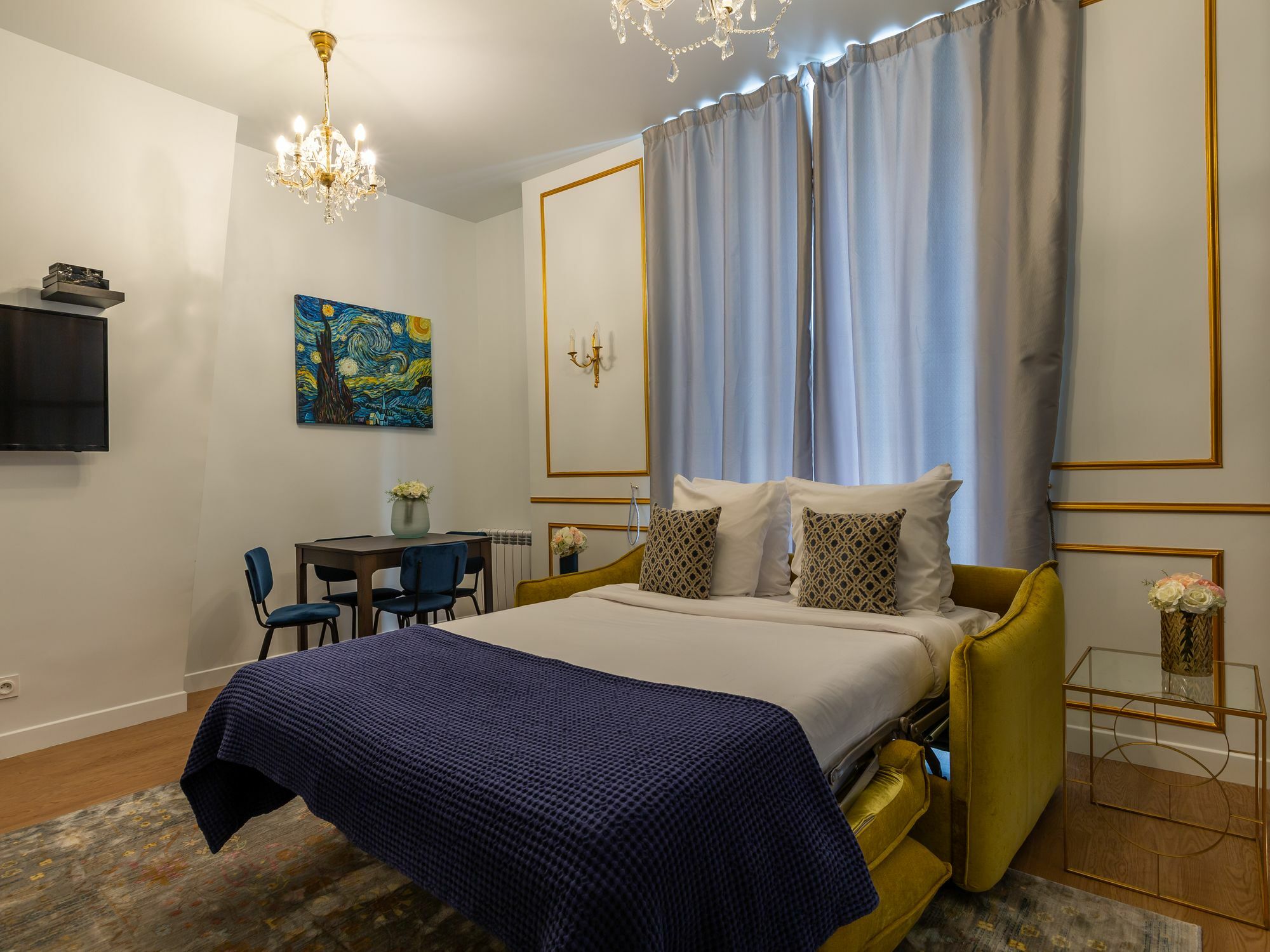 Luxury 2 Bedroom - Louvre *