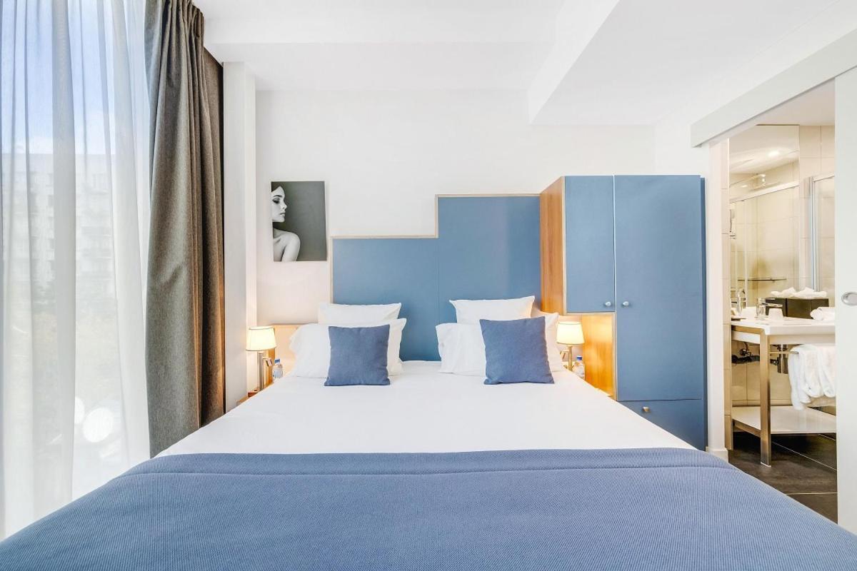 Hotel Eiffel Mademoiselle
