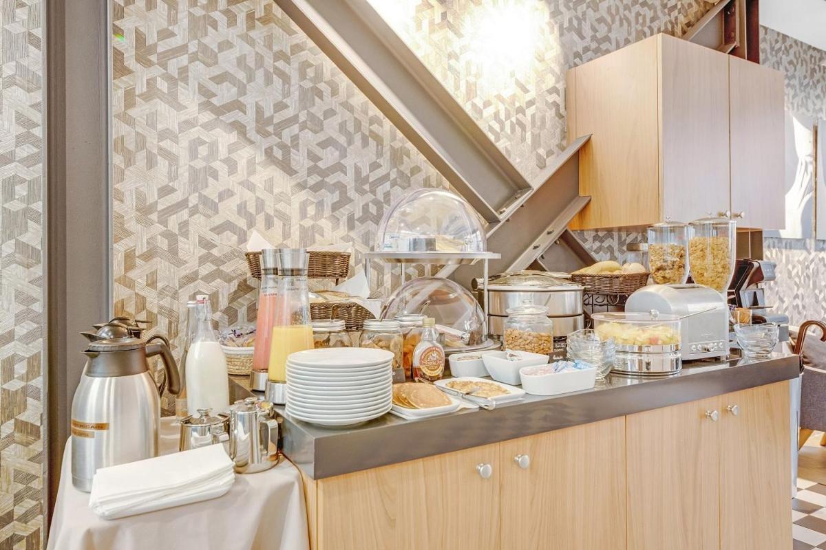 Hotel Eiffel Mademoiselle 4*