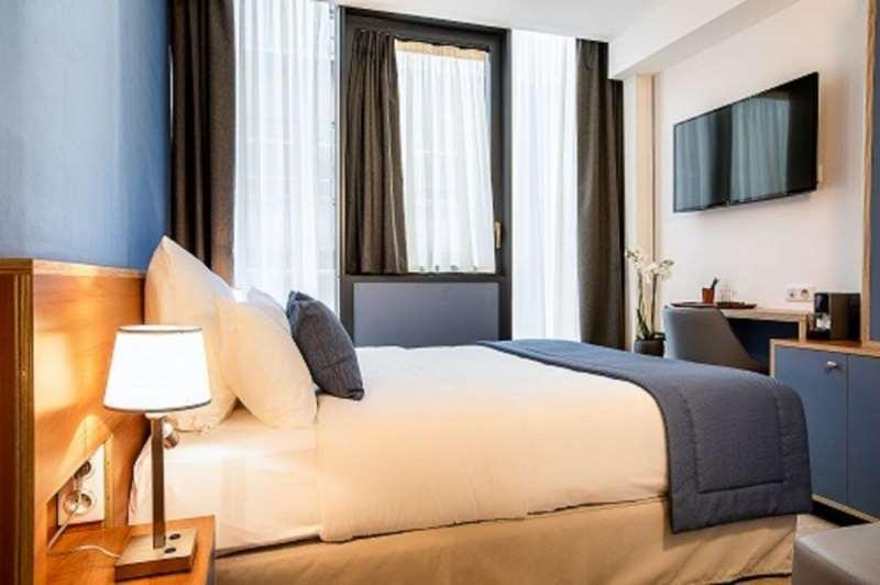 Hotel Eiffel Mademoiselle Parigi