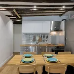 Relais Cocorico Eiffel Tower Apartment