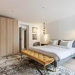 Stunning 2 Bedroom Apartment