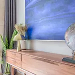 Splendid Parisian Flat 5P - Montorgueil