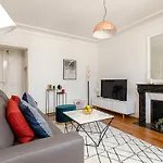 Latin Quarter - Pantheon City Apartment