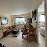 Appartement Douillet Au Coeur Du Quartier Gros Cailloux