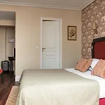 Serotel Lutèce