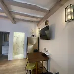 Paris Marais Arev