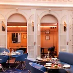 Hotel Vernet Champs Elysees Paris