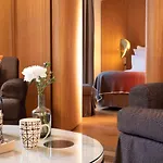 Hotel Vernet Champs Elysees Paris