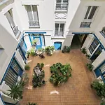 Saint-Martin & Marais - City Apartment