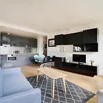 Pick A Flat\'S Apartment In Eiffel Tower- Boulevard De Grenelle